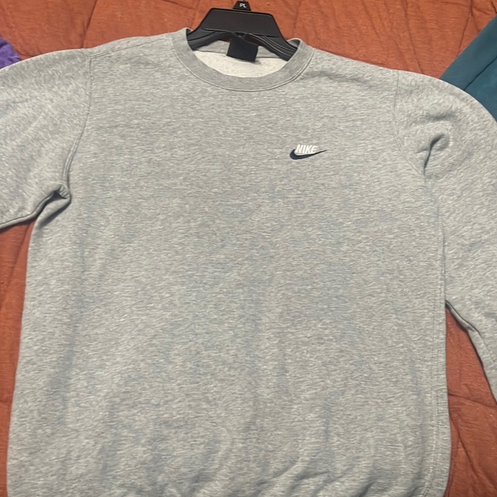 Nike sweatshirt